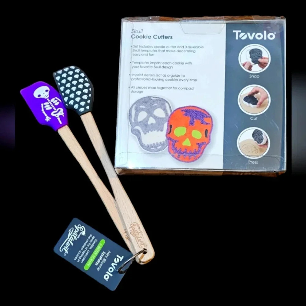 NWT - Tovolo Halloween Cookie Cutters (Set of 6) with 2 Mini Spatulas.​​​​​
